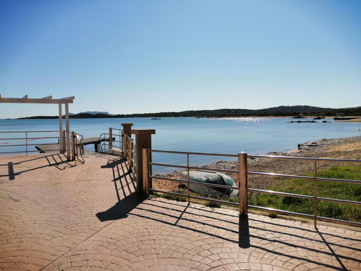 Aria Di Vacanza - Molara Loiri Porto San Paolo ภายนอก รูปภาพ