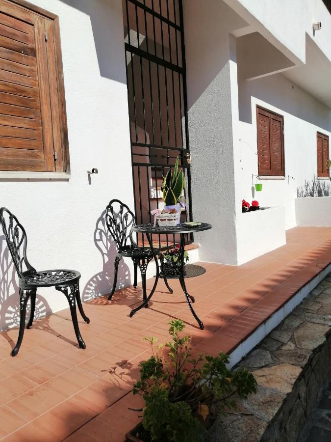 Aria Di Vacanza - Molara Loiri Porto San Paolo ภายนอก รูปภาพ
