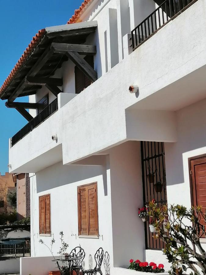 Aria Di Vacanza - Molara Loiri Porto San Paolo ภายนอก รูปภาพ